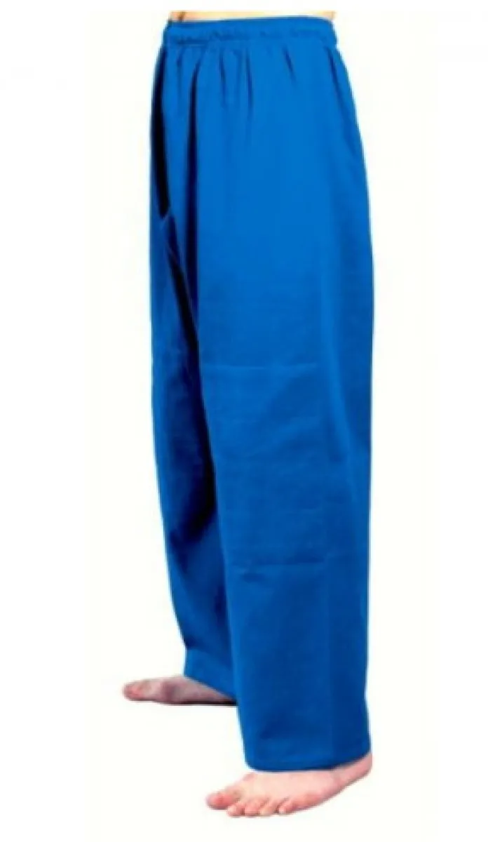 Pantalón de judo azul con refuerzo en las rodillas