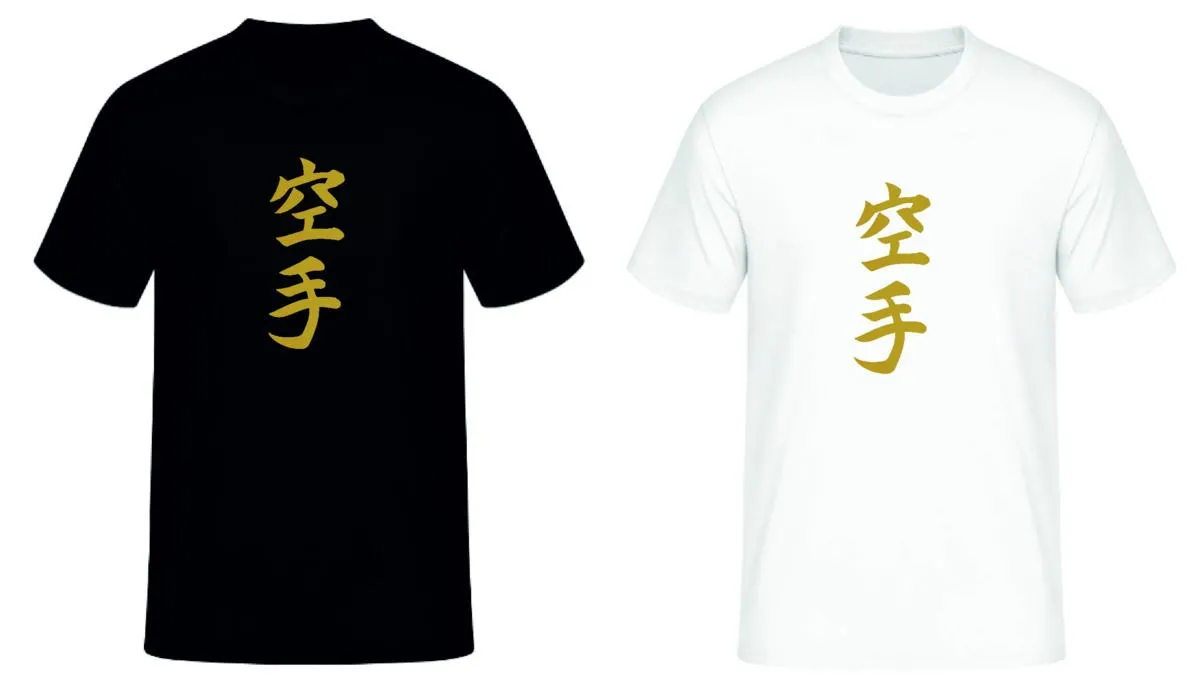 T-shirt med gyldne Karate Kanji-tegn